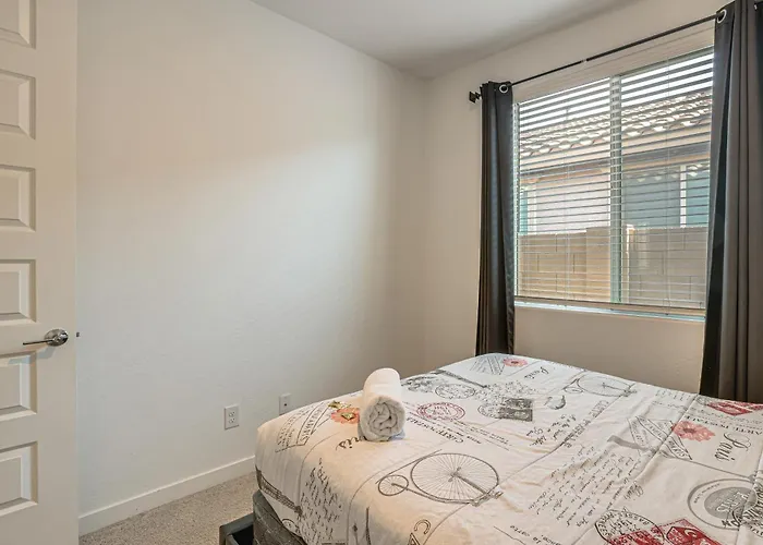 Wfh-friendly W/ Easy Freeway Access Phoenix