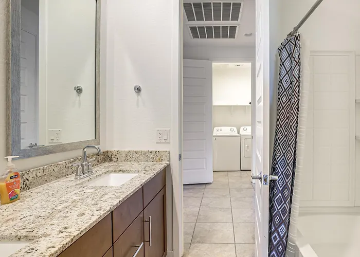 Wfh-friendly W/ Easy Freeway Access * Phoenix