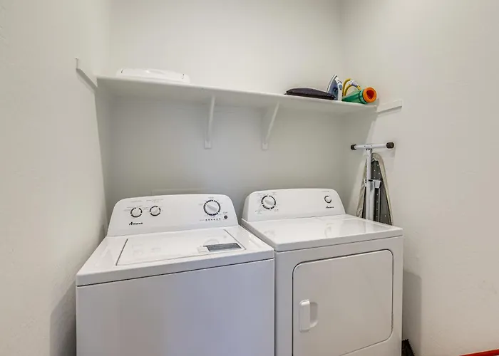 Holiday home Wfh-friendly W/ Easy Freeway Access Phoenix